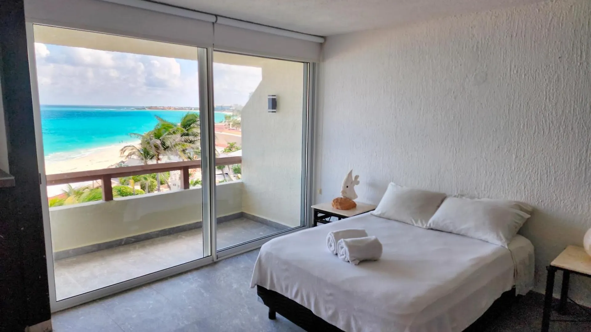Aparthotel Rodero By Solymar Beach Front Condos In Hotel Zone Cancún