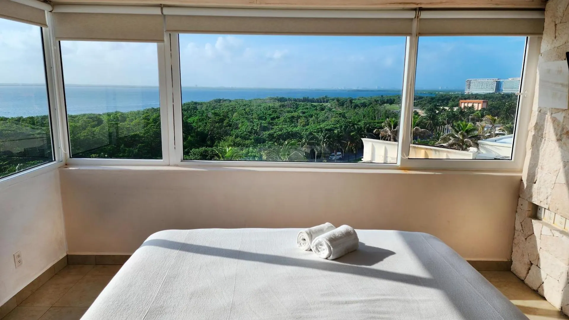 Rodero By Solymar Beach Front Condos In Hotel Zone Cancun 4*,