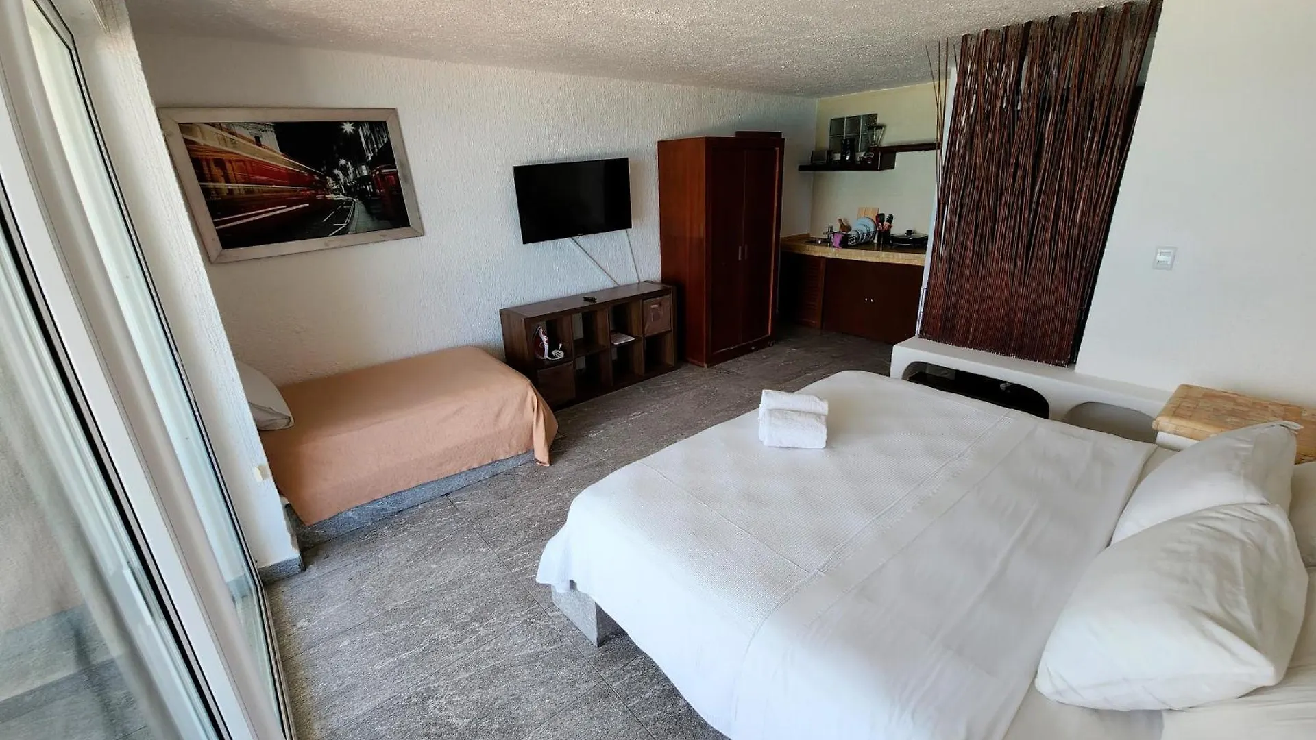 Rodero By Solymar Beach Front Condos In Hotel Zone Cancún